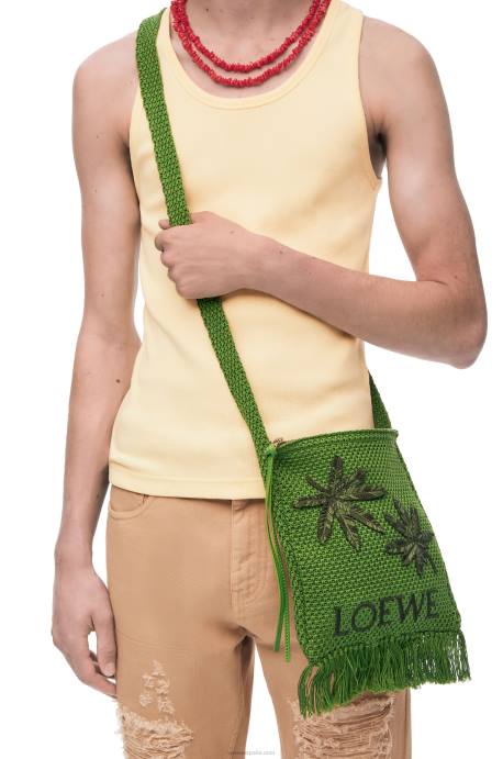 Loewe hombres bandolera con flecos en algodón orgánico LP64231 verde