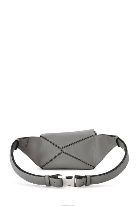Loewe hombres Riñonera mini puzzle de piel de becerro clásica LP64570 gris asfalto