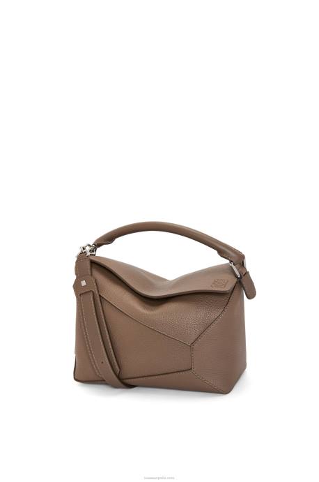 Loewe hombres bolso puzzle edge de piel de becerro granulada LP64541 tundra