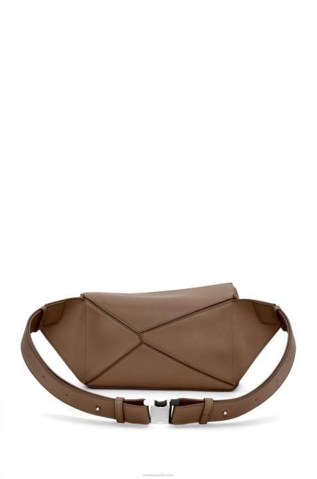 Loewe hombres riñonera puzzle pequeña de piel de becerro clásica LP64564 marrón invierno