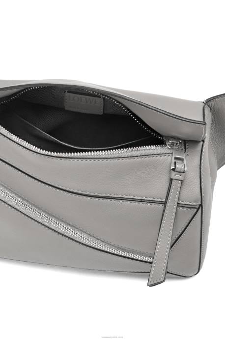 Loewe hombres riñonera puzzle pequeña de piel de becerro clásica LP64565 gris asfalto