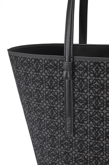 Loewe hombres Bolso shopper t de jacquard con anagrama y piel de becerro LP64129 antracita/negro