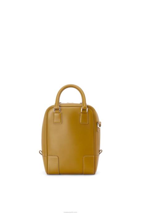 Loewe hombres amazona 15 de piel de becerro napa LP64175 ocre
