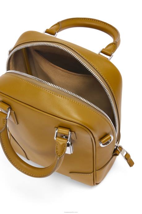 Loewe hombres amazona 15 de piel de becerro napa LP64175 ocre