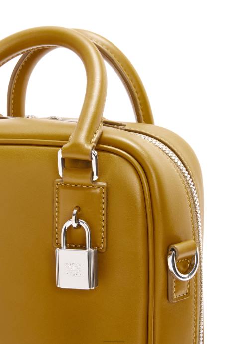 Loewe hombres amazona 15 de piel de becerro napa LP64175 ocre