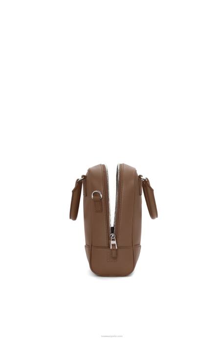Loewe hombres amazona 15 de piel de becerro napa LP64191 marrón invierno