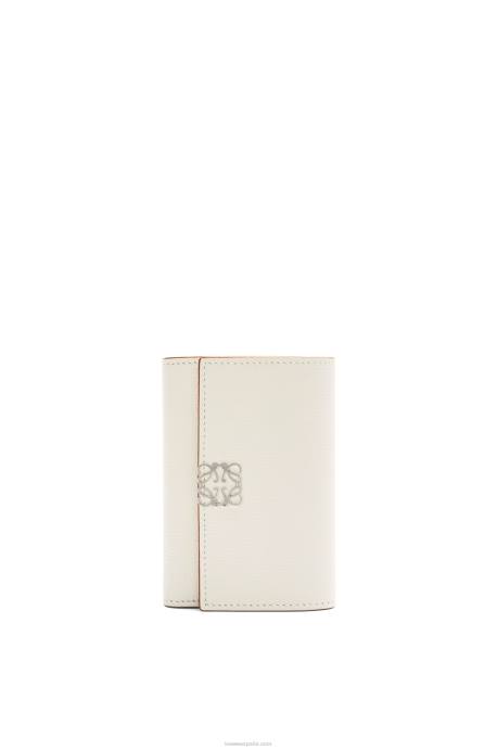 Loewe mujer Cartera vertical pequeña Anagram de piel de becerro granulada LP641218 fantasma de luz