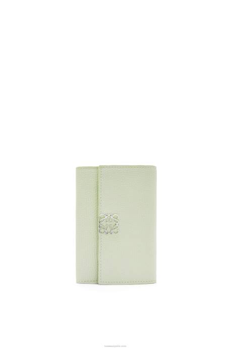 Loewe mujer Cartera vertical pequeña Anagram de piel de becerro granulada LP641234 celadón claro