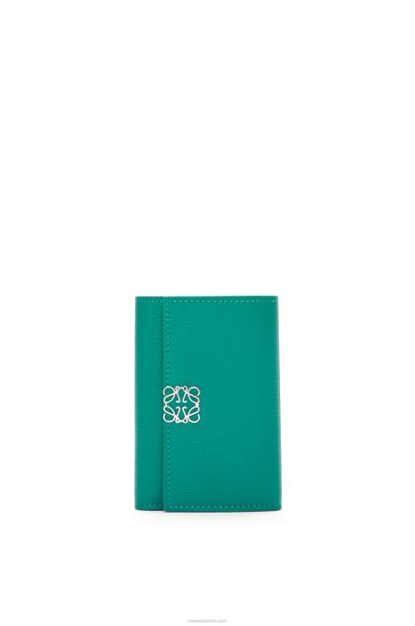 Loewe mujer Cartera vertical pequeña Anagram de piel de becerro granulada LP641318 verde esmeralda