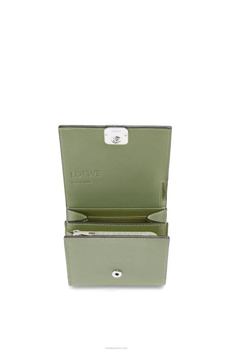 Loewe mujer cartera compacta con solapa anagram de piel de becerro granulada LP641248 Romero