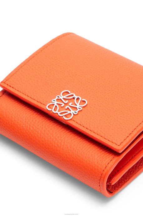 Loewe mujer cartera compacta con solapa anagram de piel de becerro granulada LP641294 naranja