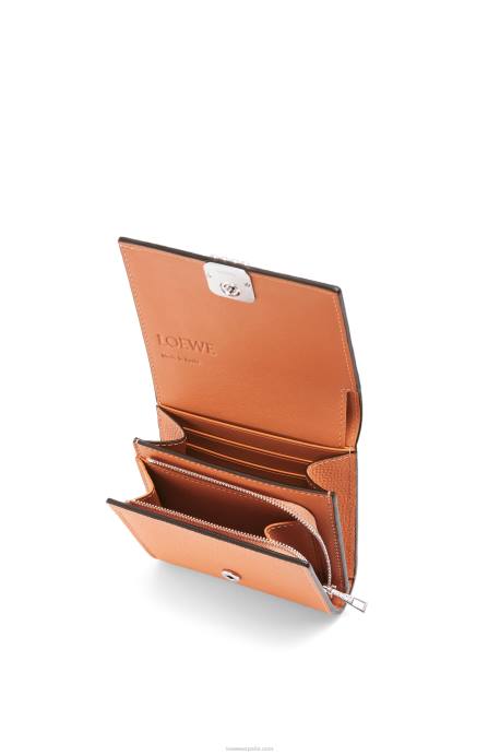 Loewe mujer cartera compacta con solapa anagram de piel de becerro granulada LP641307 Arrecife de coral