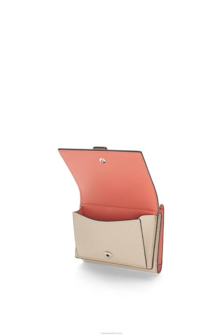 Loewe mujer cartera de tres pliegues en suave piel de becerro granulada LP641219 avena ligera/miel