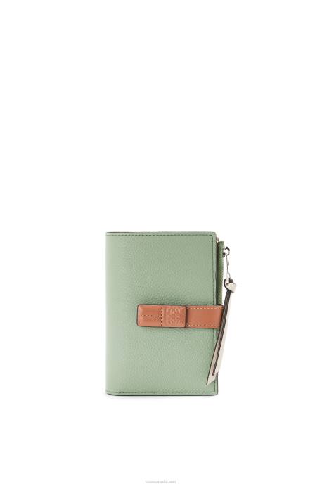 Loewe mujer cartera plegable fina con cremallera de piel de becerro granulada suave LP641224 romero/bronceado