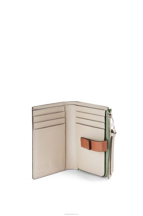 Loewe mujer cartera plegable fina con cremallera de piel de becerro granulada suave LP641224 romero/bronceado