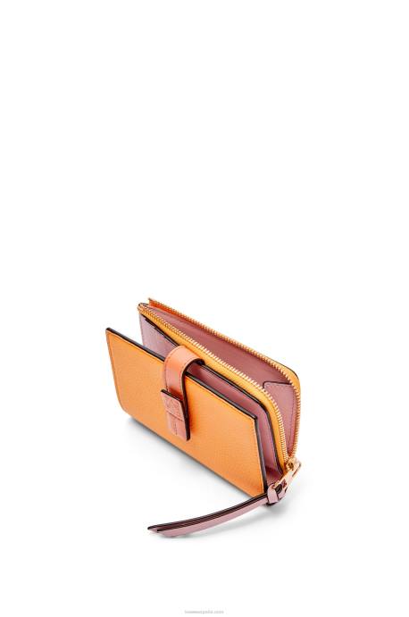 Loewe mujer cartera plegable fina con cremallera de piel de becerro granulada suave LP641299 mandarina/arrecife de coral