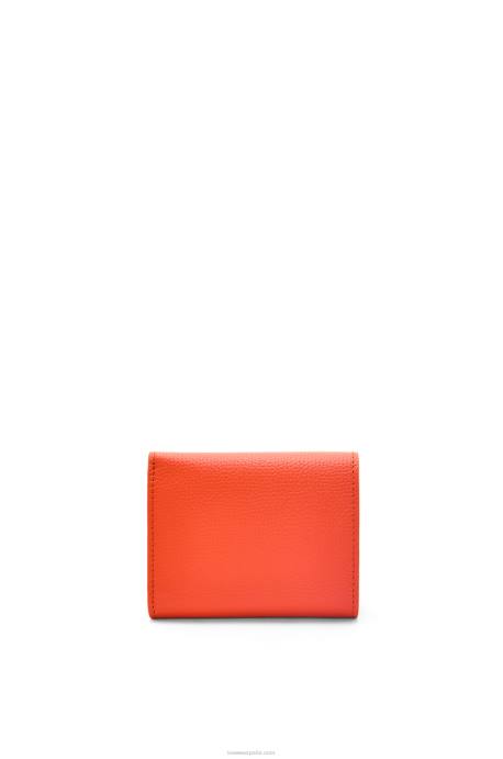 Loewe mujer cartera triple con anagrama de piel de becerro granulada LP641204 amanecer naranja