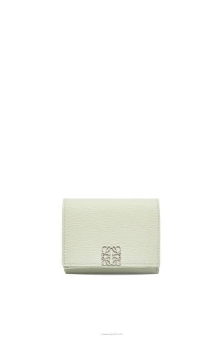 Loewe mujer cartera triple con anagrama de piel de becerro granulada LP641232 celadón claro