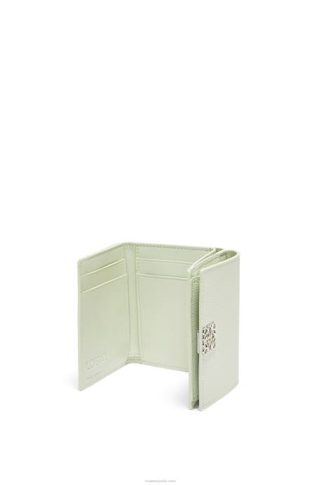 Loewe mujer cartera triple con anagrama de piel de becerro granulada LP641232 celadón claro