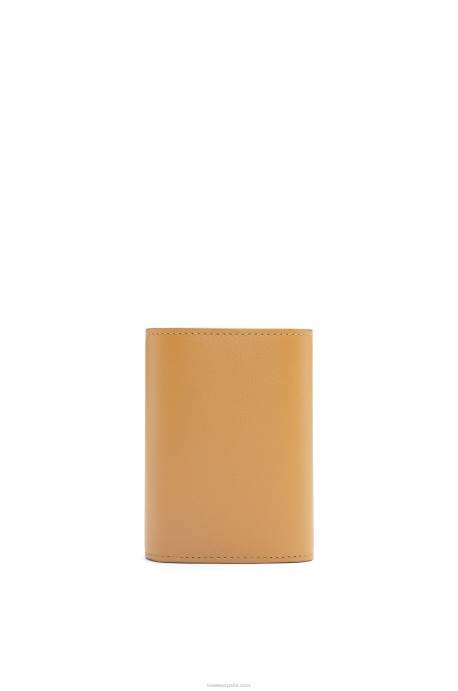 Loewe mujer cartera vertical pequeña con motivo de búho en piel de becerro clásica LP641306 duna