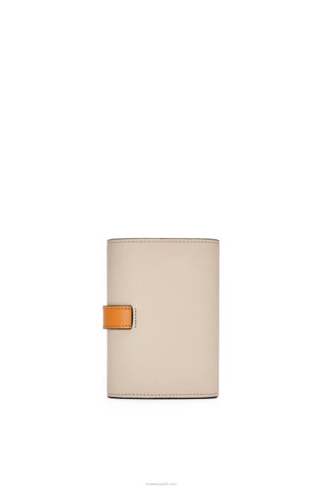 Loewe mujer cartera vertical pequeña de piel de becerro granulada suave LP641221 avena ligera/miel