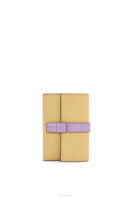 Loewe mujer cartera vertical pequeña de piel de becerro granulada suave LP641267 mantequilla oscura/malva