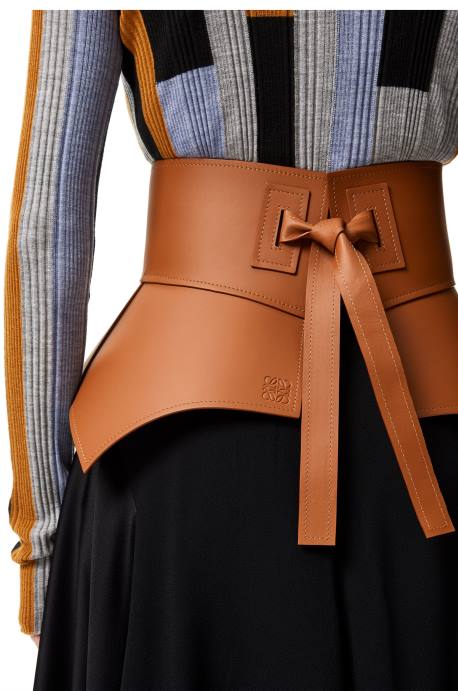 Loewe mujer cinturón obi de napa LP641153 broncearse
