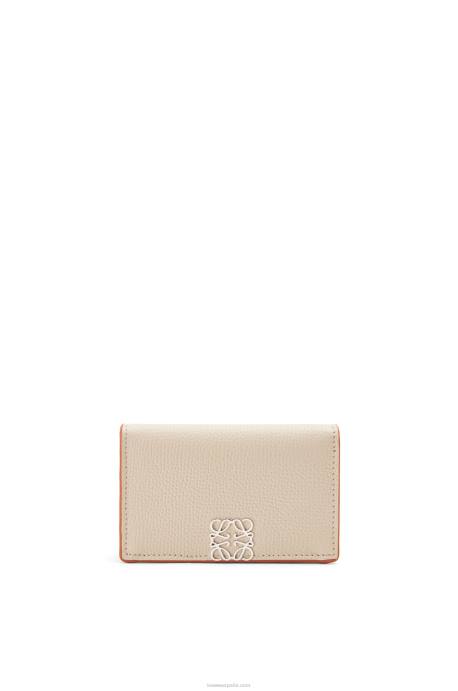 Loewe mujer tarjetero con anagrama de piel de becerro granulada LP641349 fantasma de luz