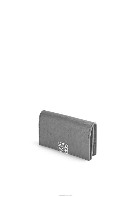 Loewe mujer tarjetero con anagrama de piel de becerro granulada LP641374 gris asfalto