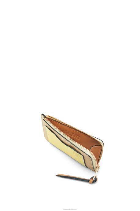 Loewe mujer tarjetero con monedas de piel de becerro granulada suave LP641343 mantequilla/limón pálido