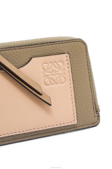 Loewe mujer tarjetero con monedas de piel de becerro granulada suave LP641344 verde alcachofa/beige empolvado