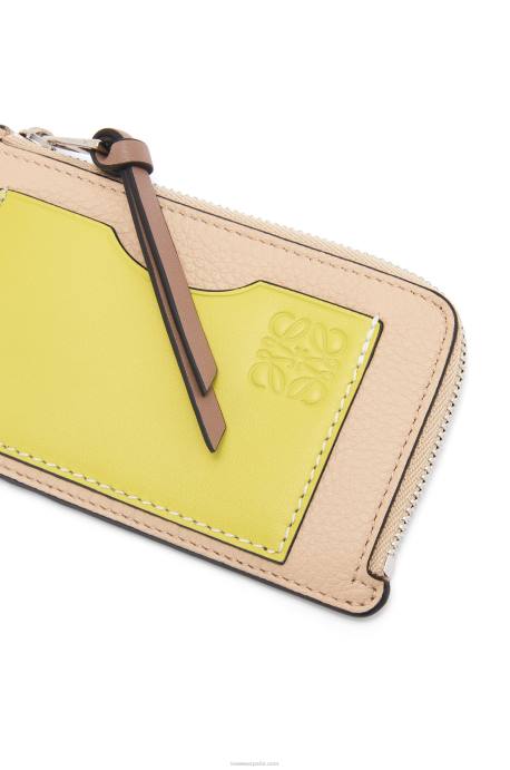 Loewe mujer tarjetero con monedas de piel de becerro granulada suave LP641393 desnudo/citronela