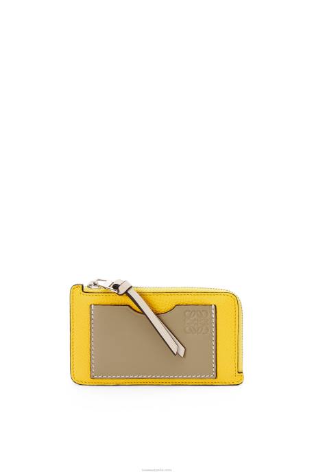 Loewe mujer tarjetero con monedas de piel de becerro granulada suave LP641394 amarillo/verde arcilla