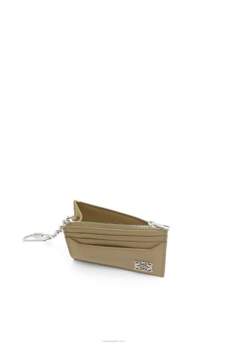 Loewe mujer tarjetero cuadrado con anagrama de piel de becerro granulada con cadena LP641367 alcachofa verde
