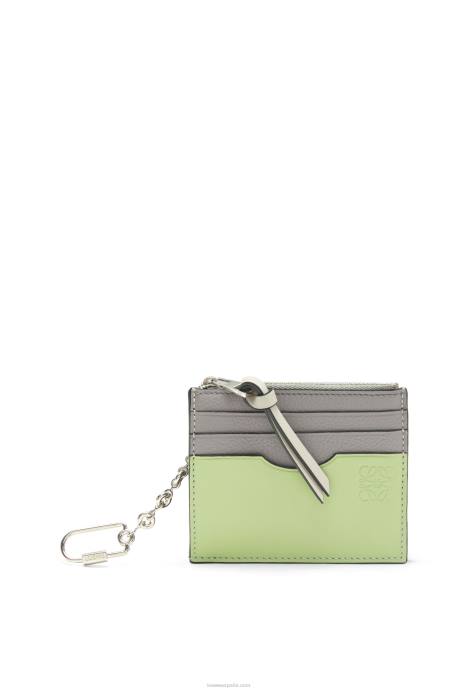 Loewe mujer tarjetero cuadrado de suave piel de becerro graneada con cadena LP641366 gris perla/verde pálido claro