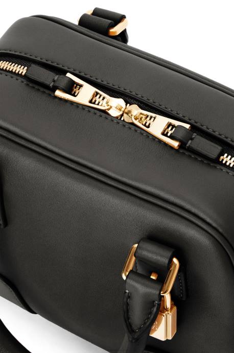 Loewe mujer Bolso amazona 16 cuadrado de piel de becerro napa LP64140 negro