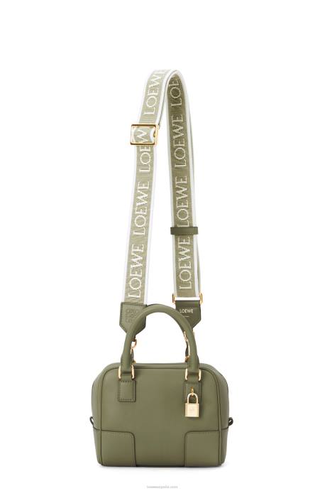 Loewe mujer Bolso amazona 16 cuadrado de piel de becerro napa LP64165 aguacate verde