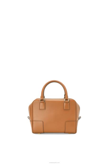 Loewe mujer Bolso amazona 19 cuadrado de piel de becerro napa LP64167 cálido desierto