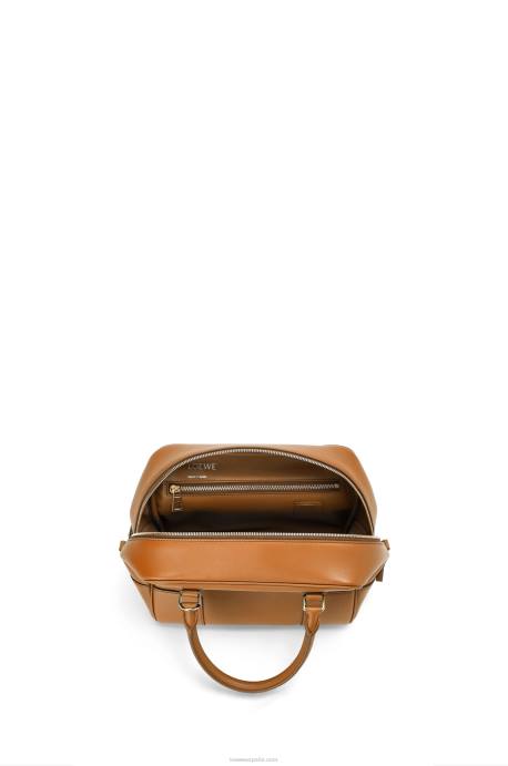Loewe mujer Bolso amazona 19 cuadrado de piel de becerro napa LP64167 cálido desierto