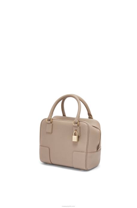 Loewe mujer Bolso amazona 19 cuadrado de suave piel de becerro graneada LP64155 arena