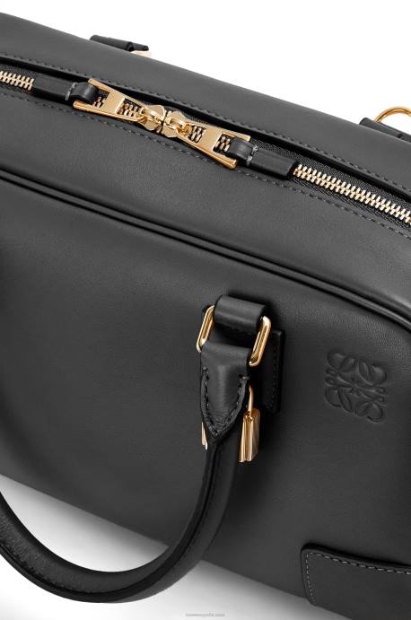 Loewe mujer Bolso amazona 23 de piel de becerro napa LP64157 negro