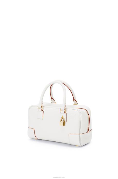 Loewe mujer Bolso amazona 23 de suave piel de becerro graneada LP64151 blanco suave