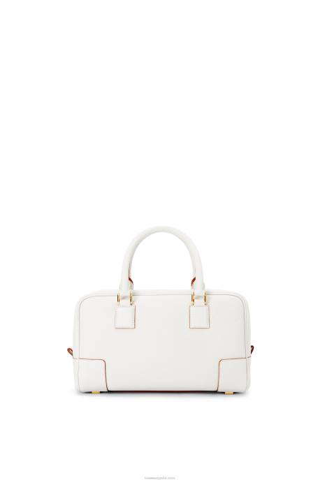 Loewe mujer Bolso amazona 23 de suave piel de becerro graneada LP64151 blanco suave