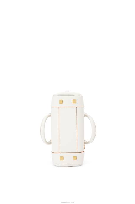 Loewe mujer Bolso amazona 23 de suave piel de becerro graneada LP64151 blanco suave