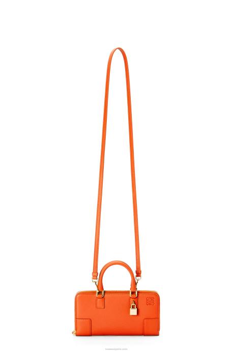 Loewe mujer bolsito amazona de napa de becerro LP64283 naranja