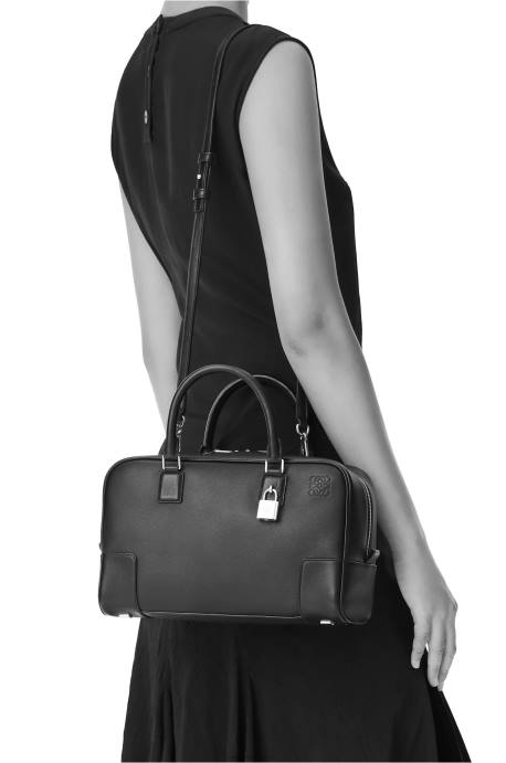 Loewe mujer bolso amazona 28 de piel de becerro napa LP64136 gris ceniza