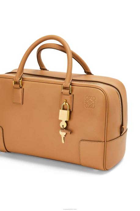 Loewe mujer bolso amazona 28 de piel de becerro napa LP64138 cálido desierto