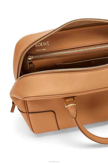 Loewe mujer bolso amazona 28 de piel de becerro napa LP64138 cálido desierto
