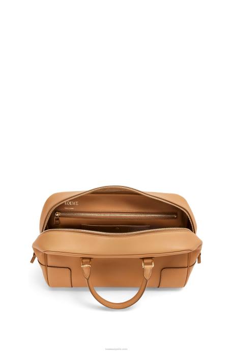 Loewe mujer bolso amazona 28 de piel de becerro napa LP64138 cálido desierto