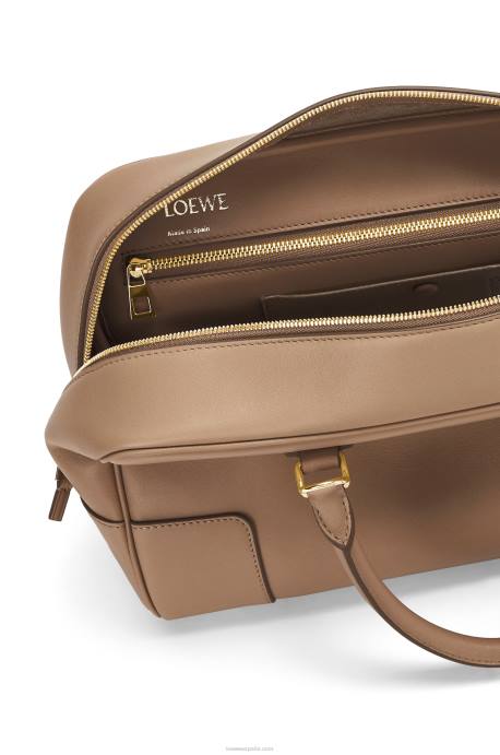 Loewe mujer bolso amazona 28 de piel de becerro napa LP64169 color visón